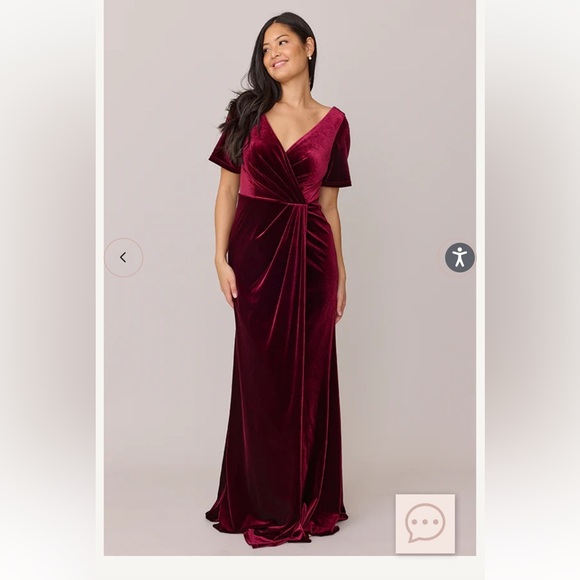 Revelry Giselle Velvet Dress in Burgundy - Picture 6 of 8